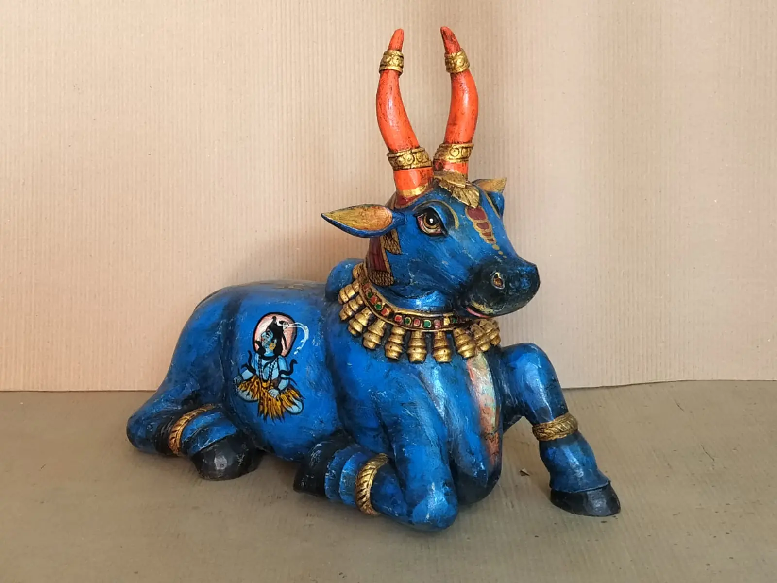 nandi statue